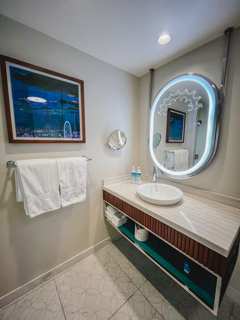 the other vanity area in the master bathroom.