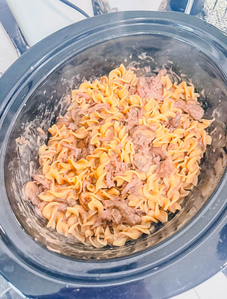 slow cooker beef stroganoff stirred well after adding in the egg noodles.